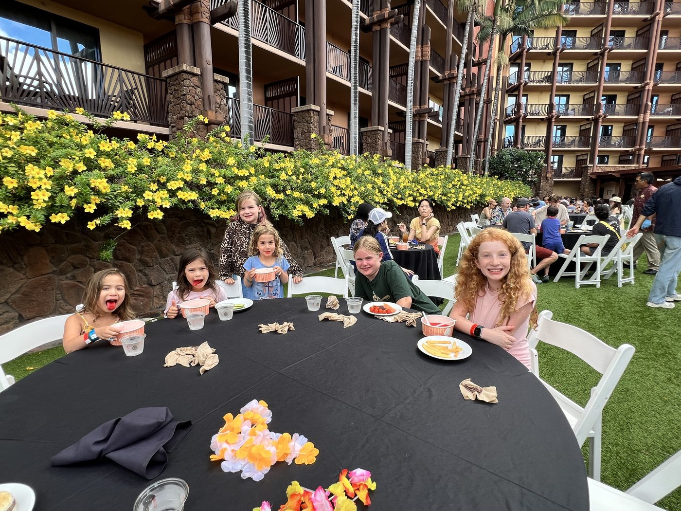 Kids enjoying lunch together at the CSA Summer Conference